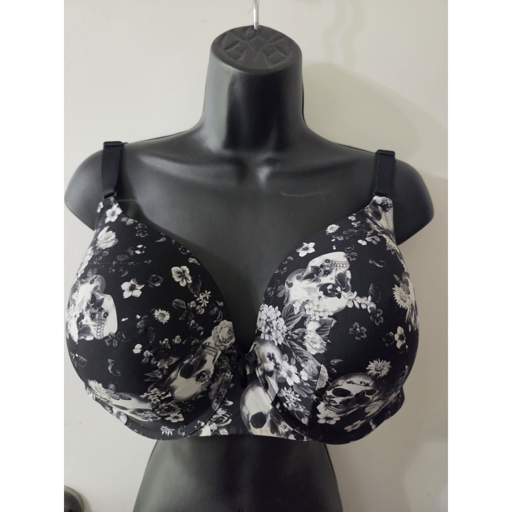 Torrid Lightly Lined Skull Bra Size 40DDD
